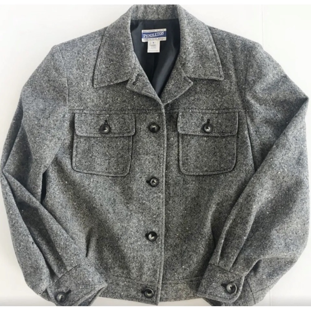 pendleton  Country Style jacket size 6  light virgin wool gray speckled color